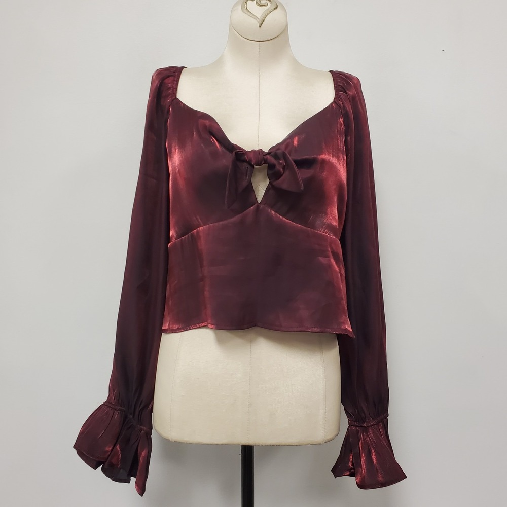 Mi Ami Womens Bell Sleeve Iridescent Vampire Goth Babydoll Top Size XL Red Black
